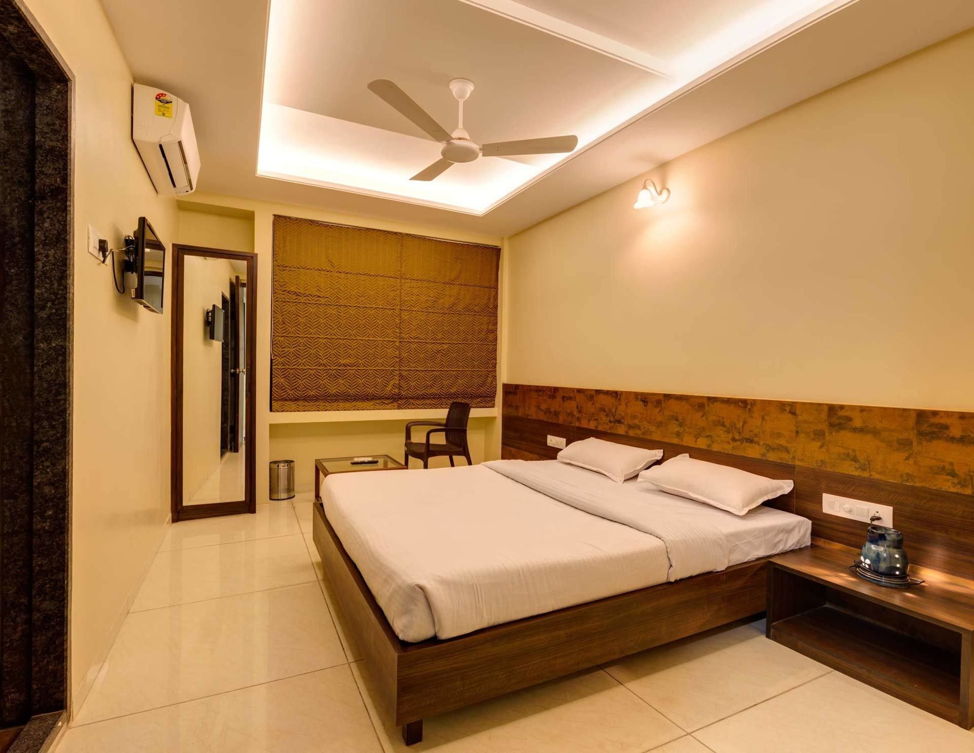 Hotel Darshan 戈尔哈布尔 外观 照片